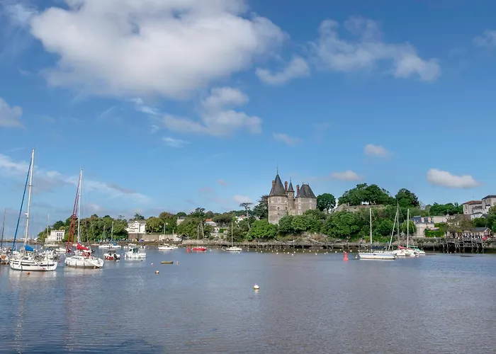 Sur Le Quai De Pornic, Pour 4 *